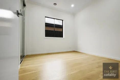 Property photo of 15 Heaton Street Tarneit VIC 3029