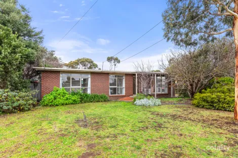 4 WHITON GR, WYNDHAM VALE, VIC 3024