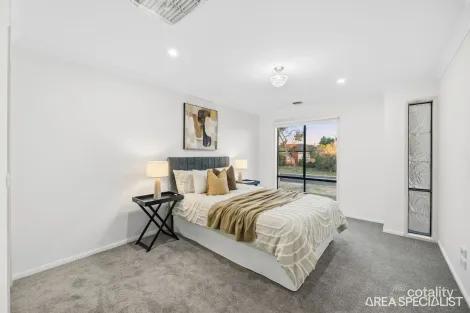 Property photo of 59 Featherhead Way Harkness VIC 3337