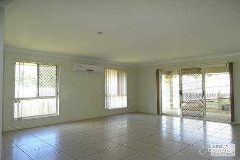 Property photo of 30 Hanover Drive Pimpama QLD 4209