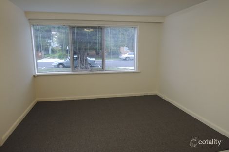 Property photo of 1/1 Kokaribb Road Carnegie VIC 3163