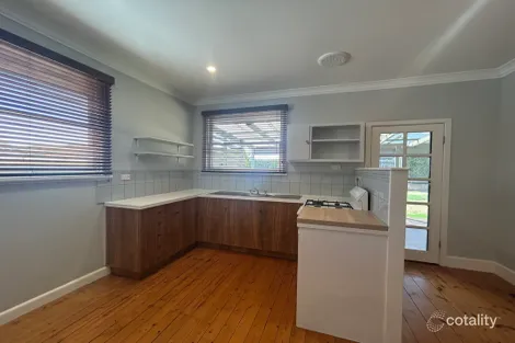 Property photo of 8 Wallace Avenue Warrnambool VIC 3280