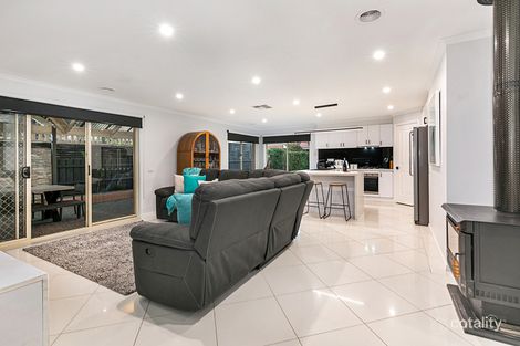 Property photo of 21 Melanie Blair Place Skye VIC 3977