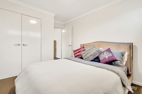 Property photo of 10 Accolade Drive Craigieburn VIC 3064