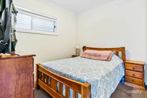 Property photo of 15 Byron Bay Close Hoxton Park NSW 2171
