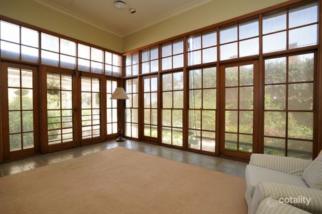 Property photo of 38 Noorebar Avenue Griffith NSW 2680