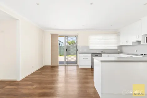 Property photo of 14 Rivoli Place Emerald QLD 4720