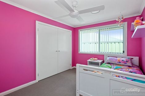 Property photo of 33 Magnetic Drive Ashtonfield NSW 2323