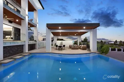 Property photo of 33 Kingfisher Crescent Palmview QLD 4553