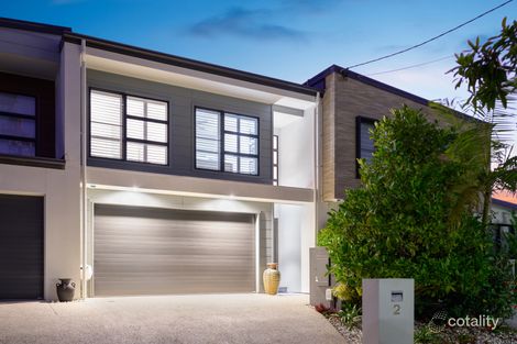 Property photo of 2/54 Milton Avenue Paradise Point QLD 4216