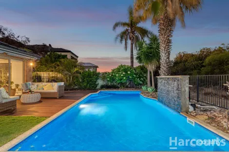 Property photo of 11 Highcliffe Rise Currambine WA 6028