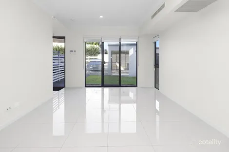 Property photo of 51 Finch Parade Rochedale QLD 4123