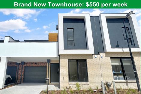 18 Midnight Cct, South Morang, VIC 3752