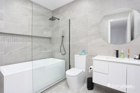 Property photo of 2/67 Everett Street Brunswick West VIC 3055