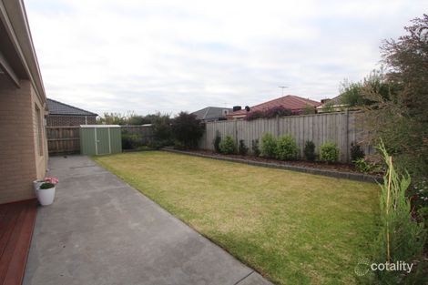 33 Balladonia Gum Cct, Lyndhurst, VIC 3975