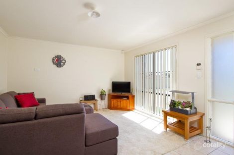 Property photo of 6 Bowen Place Tolland NSW 2650