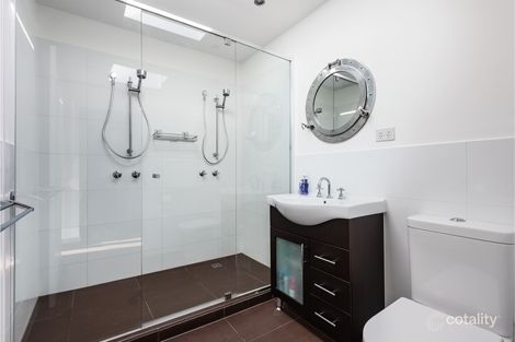 Property photo of 36 Larool Crescent Seaford VIC 3198