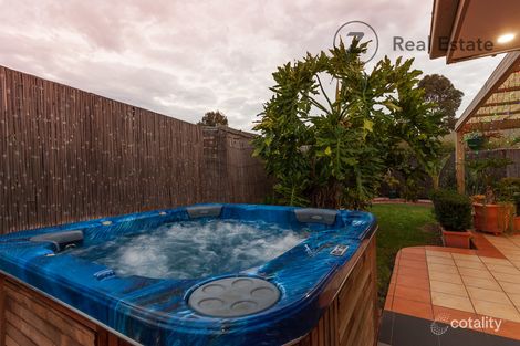 Property photo of 4 Burwood Court Narre Warren VIC 3805