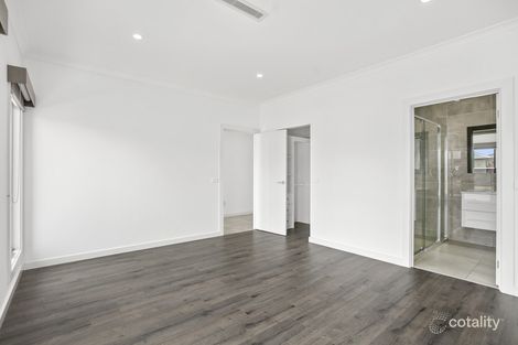 Property photo of 45 Upthorpe Way Mickleham VIC 3064