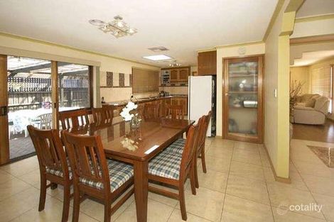 Property photo of 7 Burrowye Crescent Taylors Lakes VIC 3038