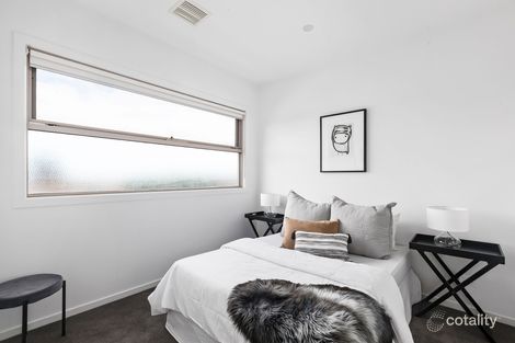 Property photo of 2/31 Creswell Avenue Airport West VIC 3042