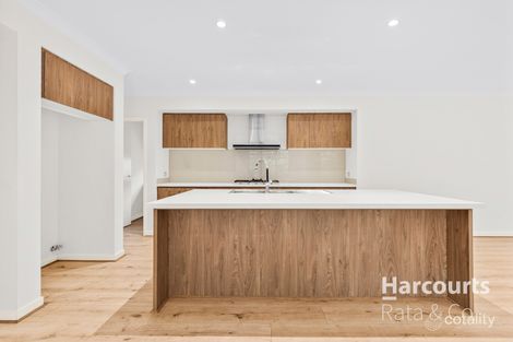 Property photo of 2 Canning Drive Mickleham VIC 3064