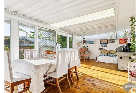 Property photo of 4 Wilson Street Labrador QLD 4215