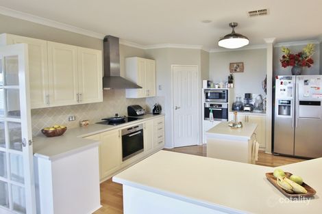 Property photo of 39 Talus Drive Mount Richon WA 6112