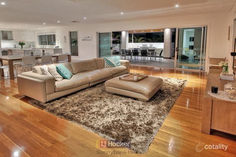 Property photo of 11 Tamarind Place Stretton QLD 4116