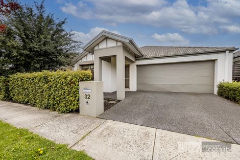 Property photo of 32 Meridian Circuit Berwick VIC 3806