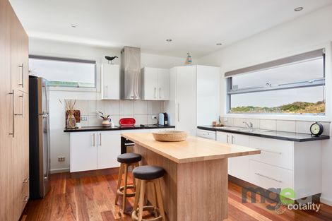 Property photo of 9 McLachlan Street The Honeysuckles VIC 3851