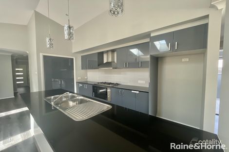 Property photo of 7 Allom Street Ropes Crossing NSW 2760