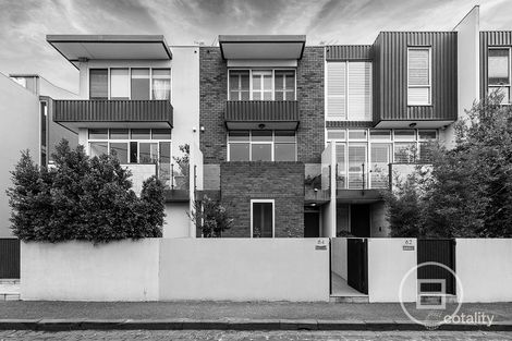 Property photo of 64 Ashworth Street Albert Park VIC 3206