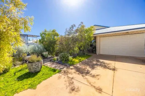 Property photo of 7 Sheoak Grove Jurien Bay WA 6516