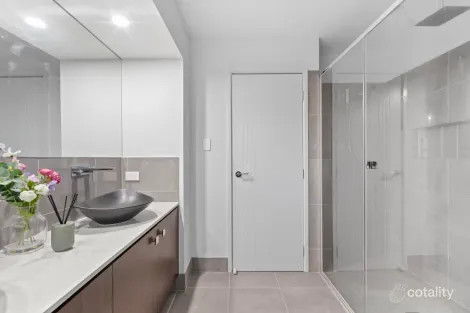 Property photo of 75 Ponting Circuit Pallara QLD 4110