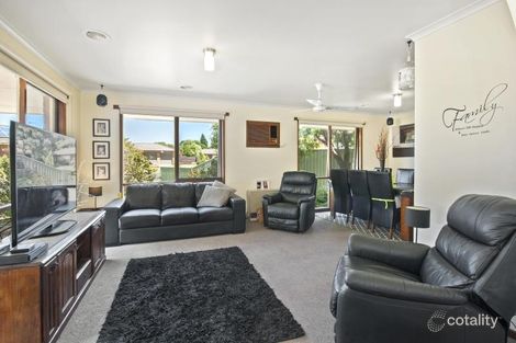 Property photo of 14 Ealing Avenue Wendouree VIC 3355