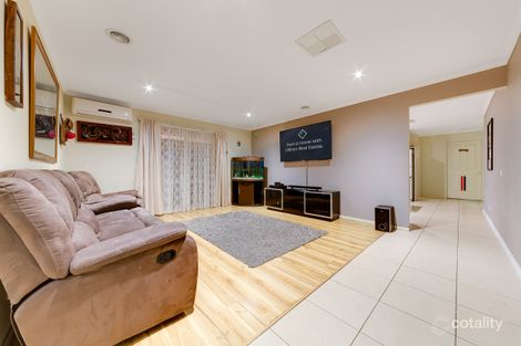 Property photo of 27 Breamlea Way Cranbourne West VIC 3977