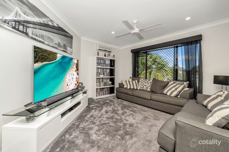 Property photo of 31 Greentree Circuit Bushland Beach QLD 4818