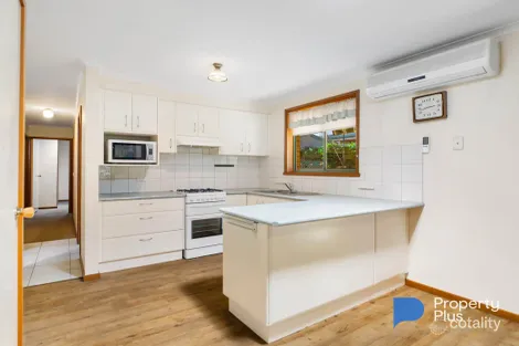 Property photo of 5 Manor Court Kangaroo Flat VIC 3555