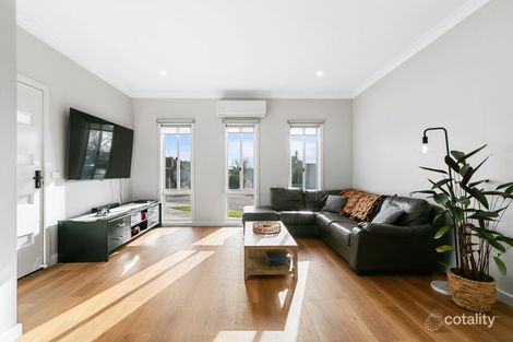 Property photo of 3 Barker Crescent Traralgon VIC 3844