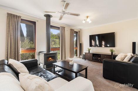 Property photo of 21 Moorhen Crescent Carrum Downs VIC 3201