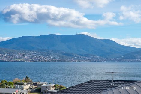 Property photo of 729 Oceana Drive Tranmere TAS 7018