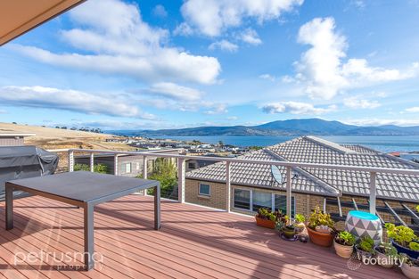 Property photo of 729 Oceana Drive Tranmere TAS 7018