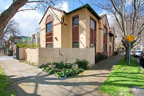 1/4a Meredith St, Elwood, VIC 3184