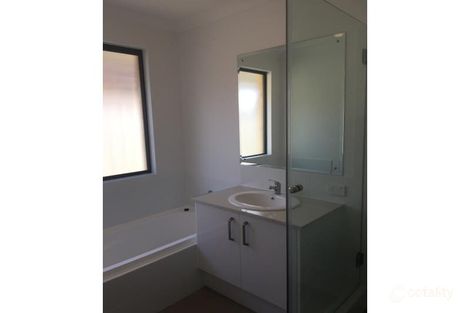 Property photo of 9 Cherrytree Chase Maddington WA 6109
