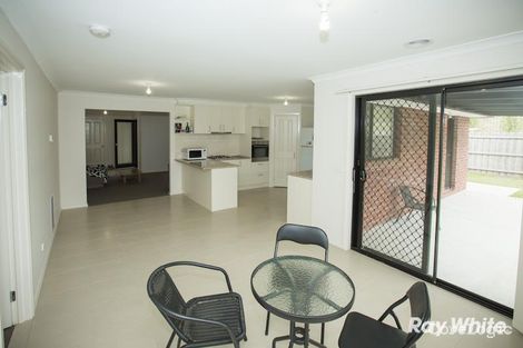 Property photo of 2/5 Jamieson Court Pakenham VIC 3810