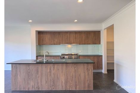 Property photo of 91 Baycrest Drive Point Cook VIC 3030