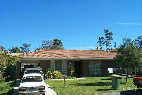 15 Cania Cres, Petrie, QLD 4502