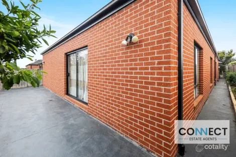 Property photo of 76 Heybridge Street Clyde VIC 3978