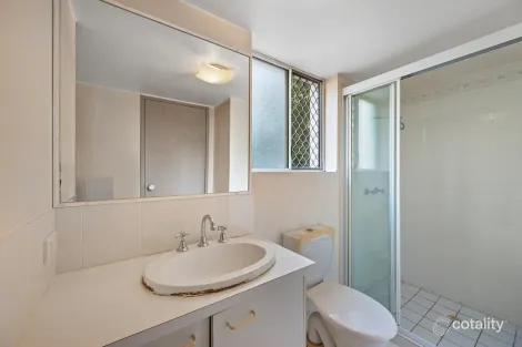 Property photo of 7/33-35 Cypress Avenue Surfers Paradise QLD 4217